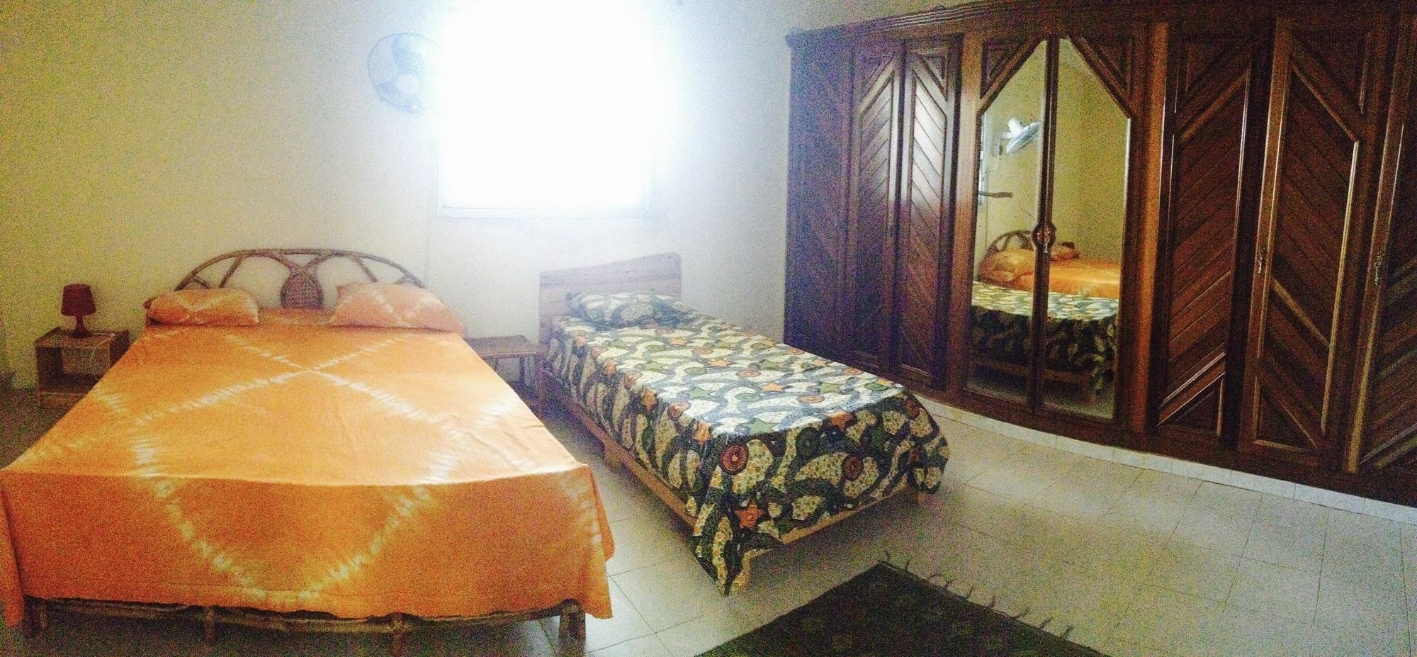 Ker Jahkarlo Hotel Yof ภายนอก รูปภาพ